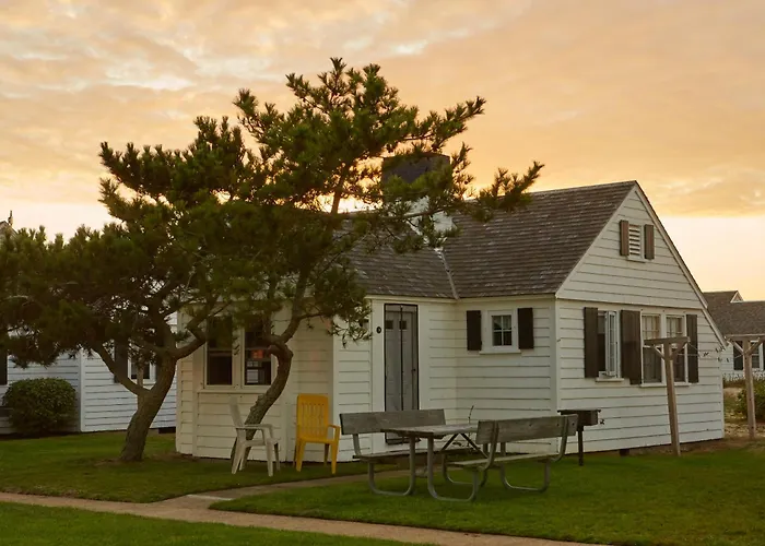 Kalmar Village & Tradewinds